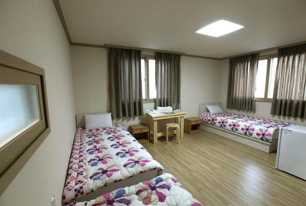 Seoul Station Ss Guesthouse Стая снимка
